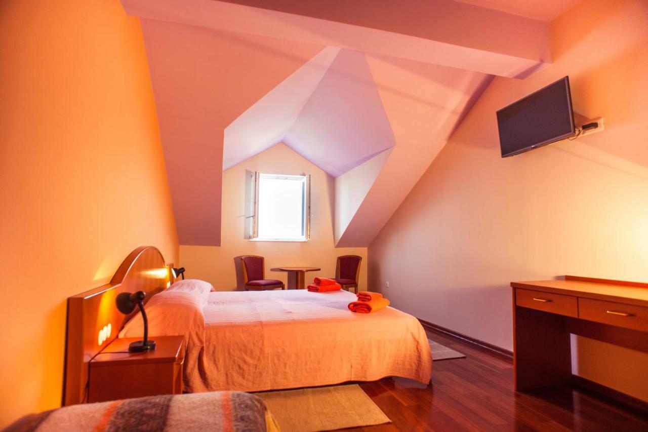 Boutique Hotel Tomic 로푸드 외부 사진
